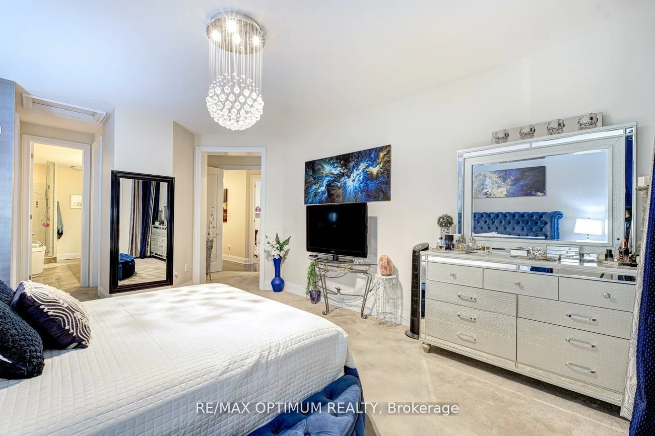 7, Legendary, Bram West, Brampton