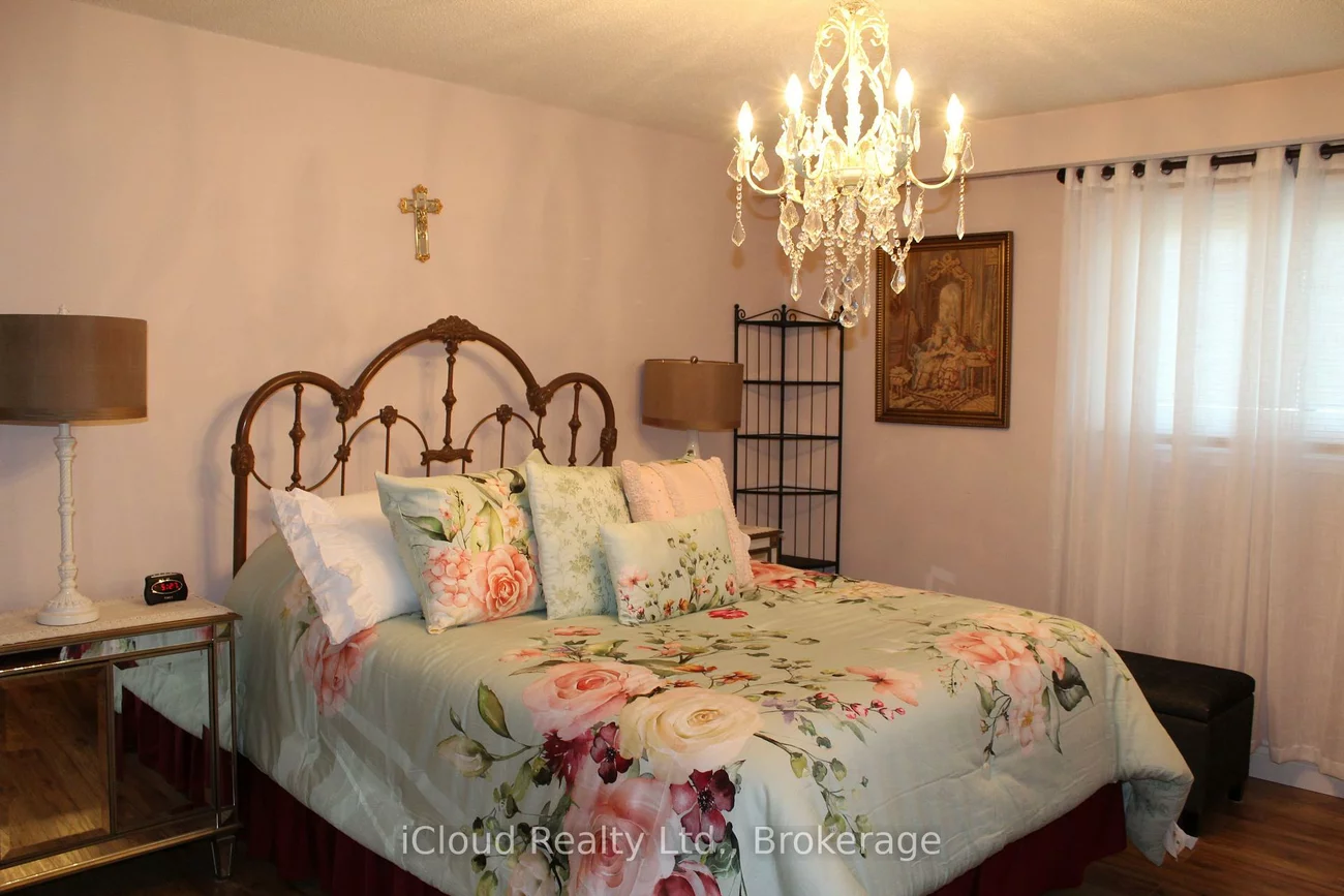 42, Lindridge, Westgate, Brampton