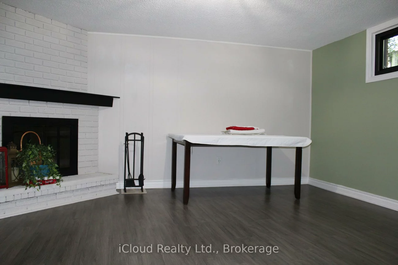 42, Lindridge, Westgate, Brampton