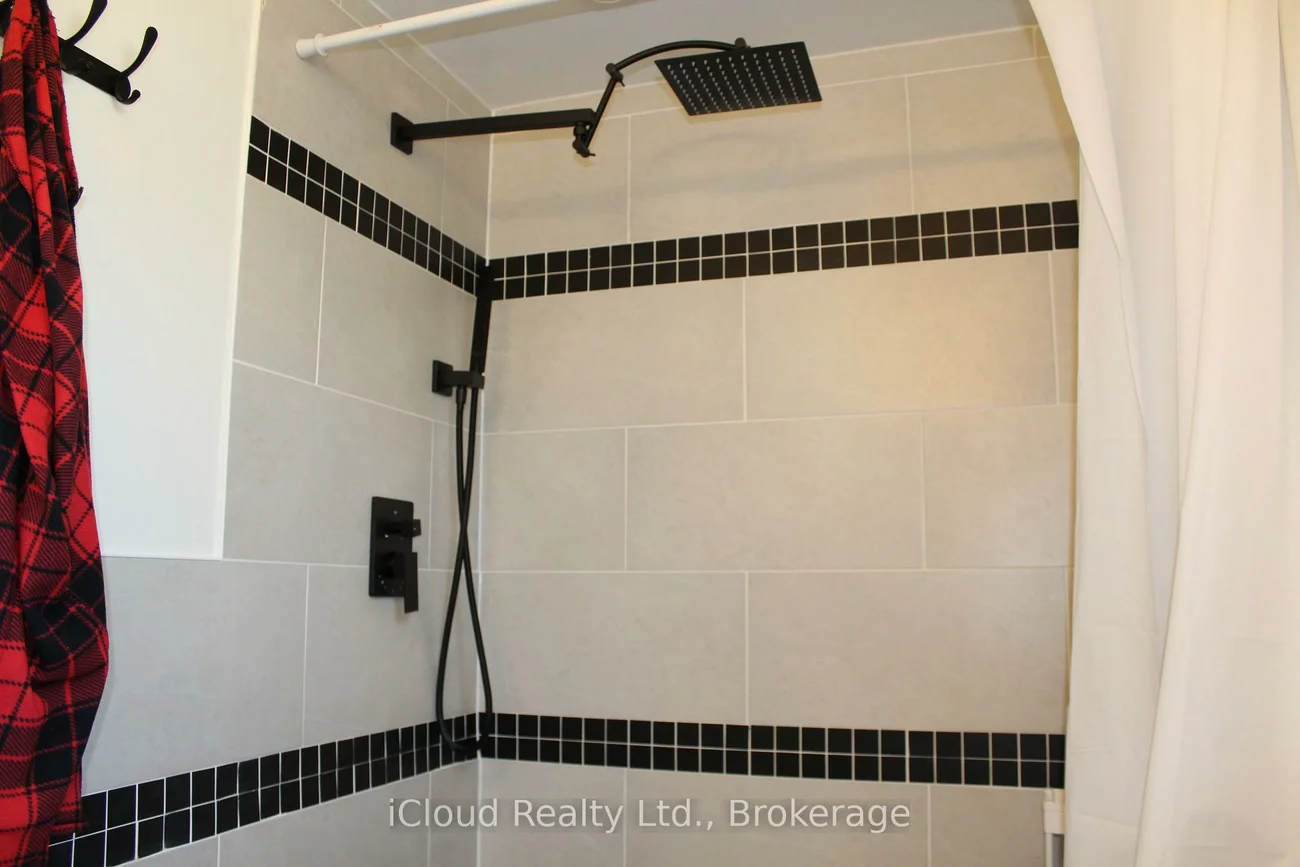 42, Lindridge, Westgate, Brampton