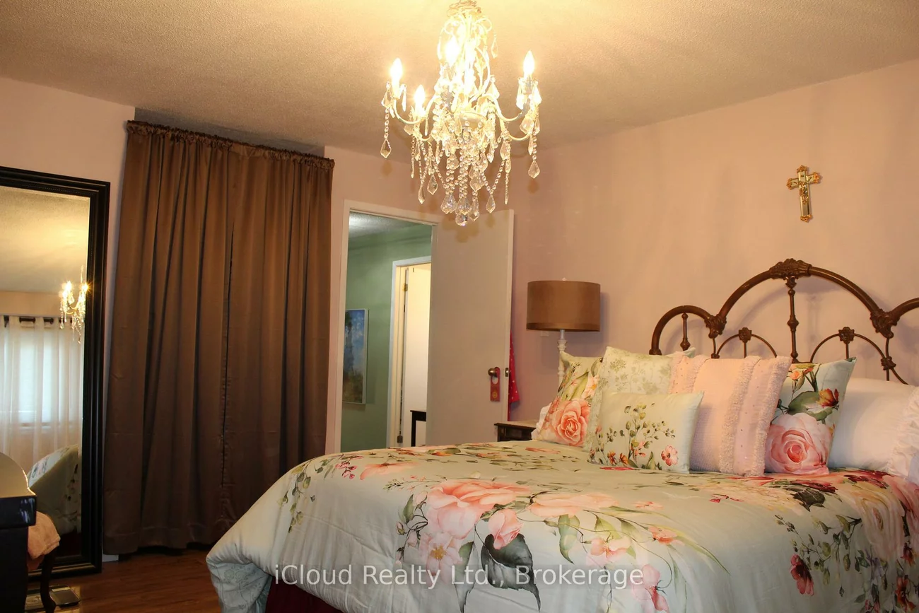 42, Lindridge, Westgate, Brampton