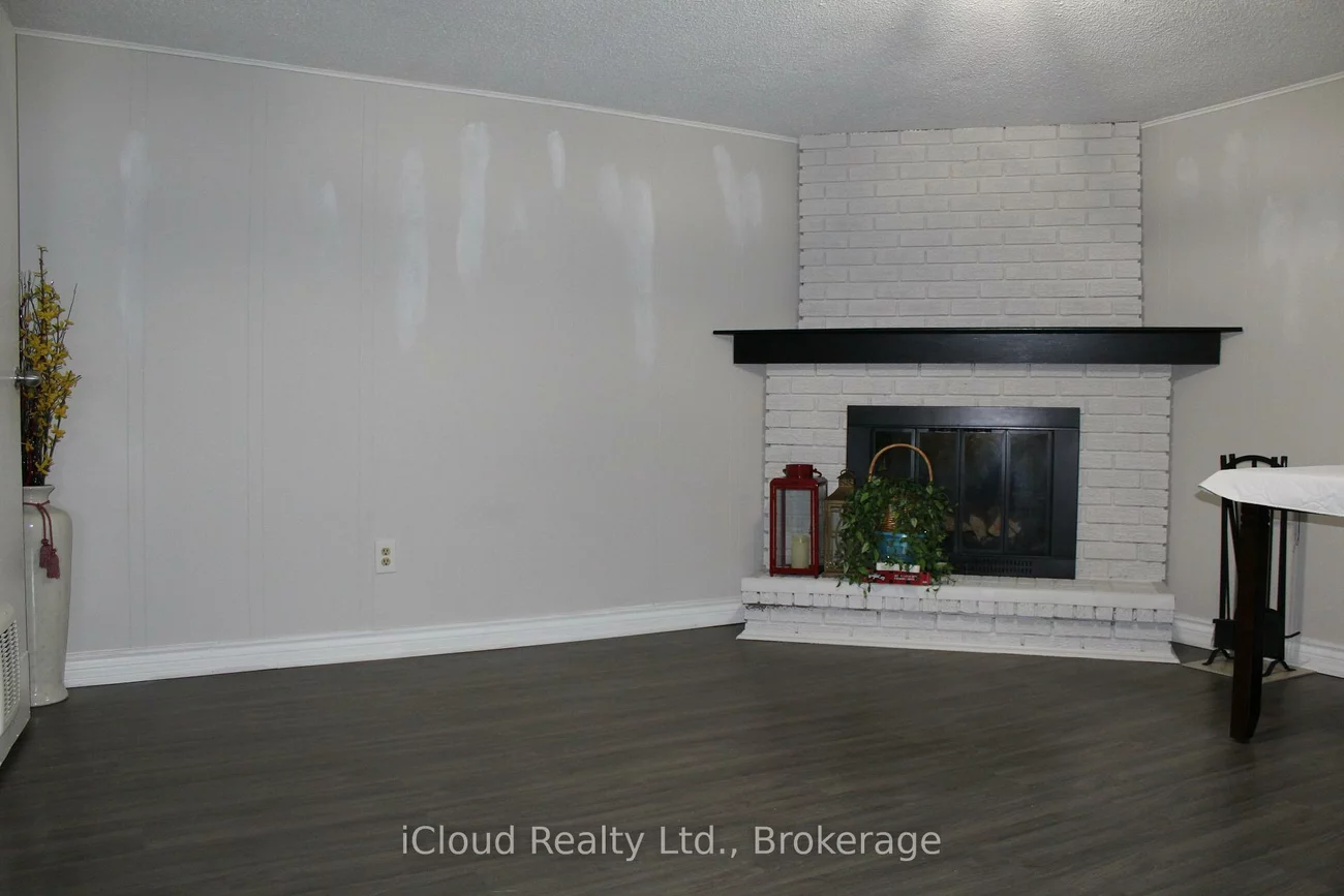 42, Lindridge, Westgate, Brampton