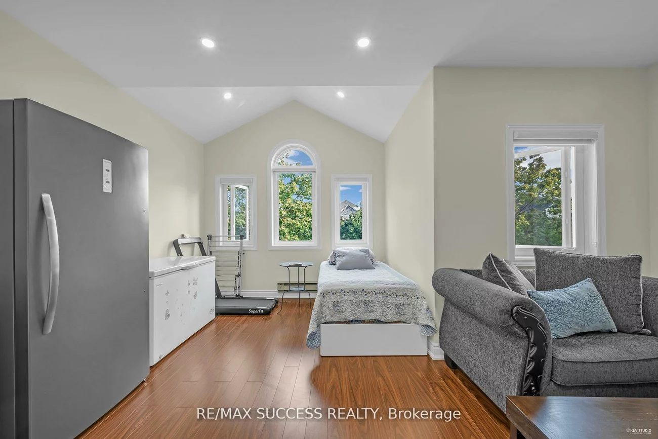 63, Blue Spruce, Sandringham-Wellington, Brampton