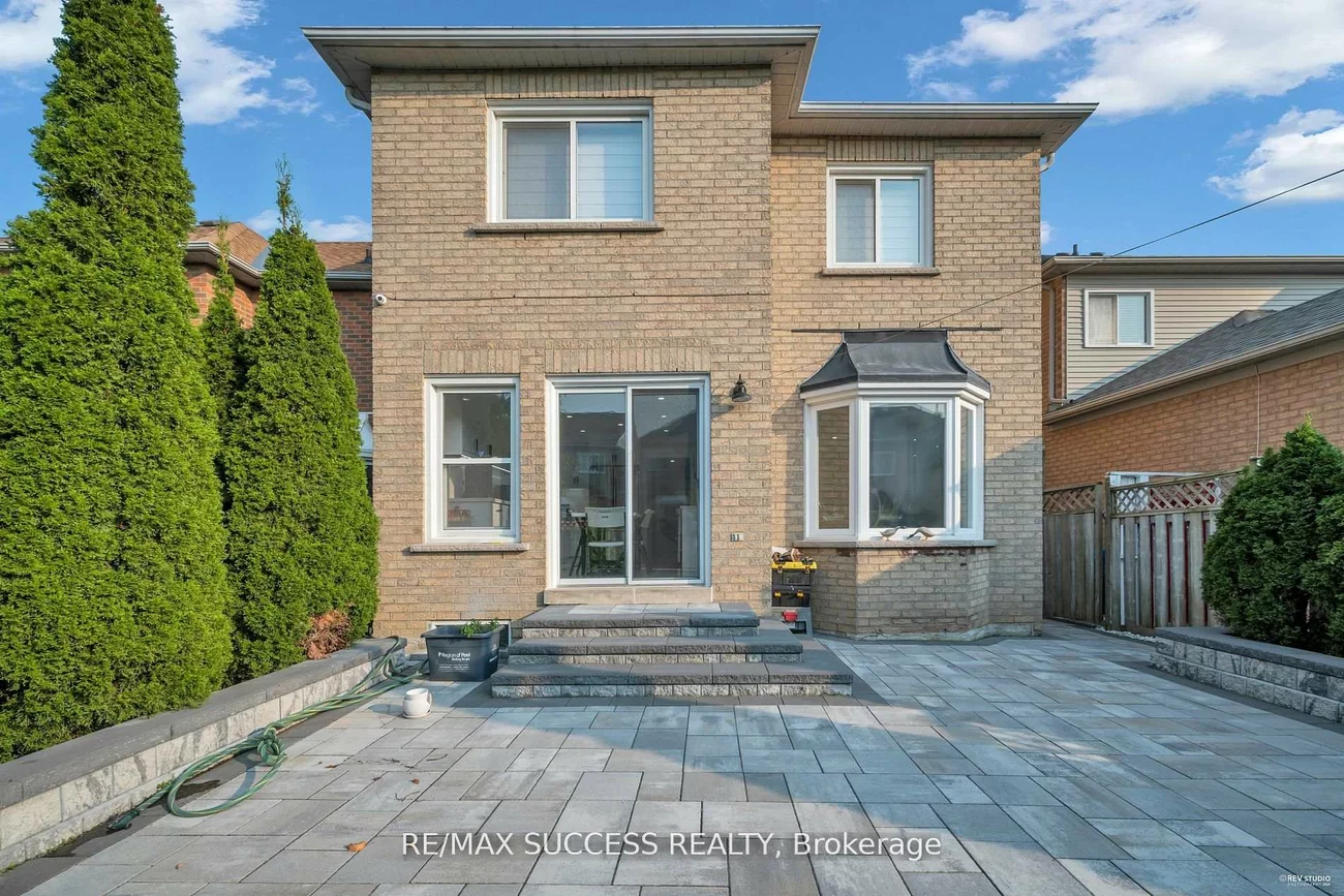 63, Blue Spruce, Sandringham-Wellington, Brampton