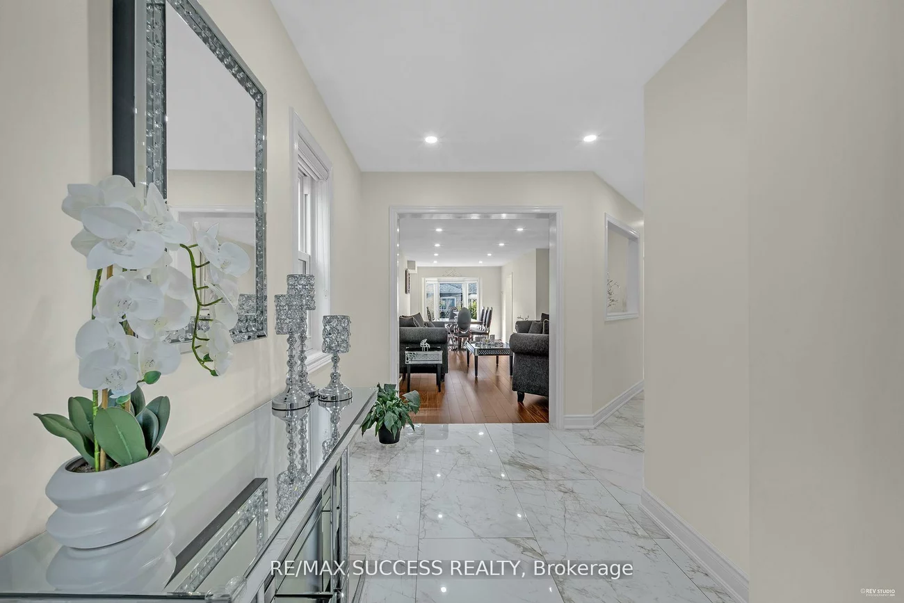 63, Blue Spruce, Sandringham-Wellington, Brampton