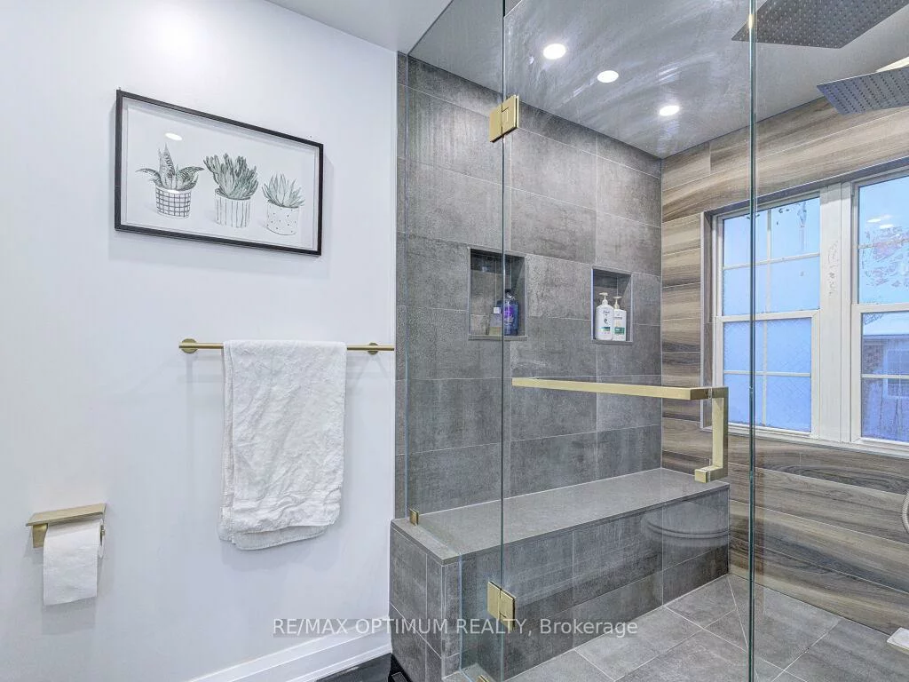 43, Rowland, Fletcher's Meadow, Brampton