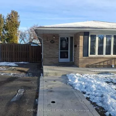 22, Graymar, Northgate, Brampton