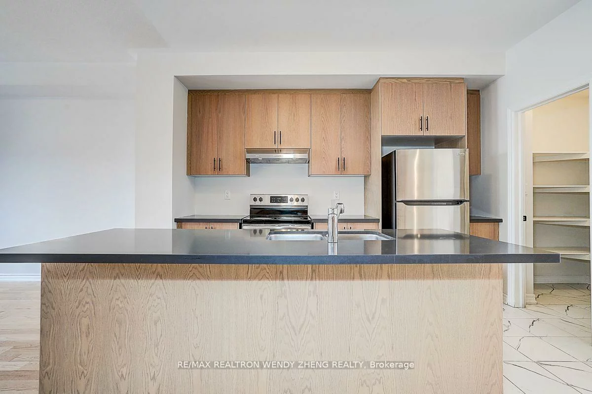 34, Vestry, Goreway Drive Corridor, Brampton