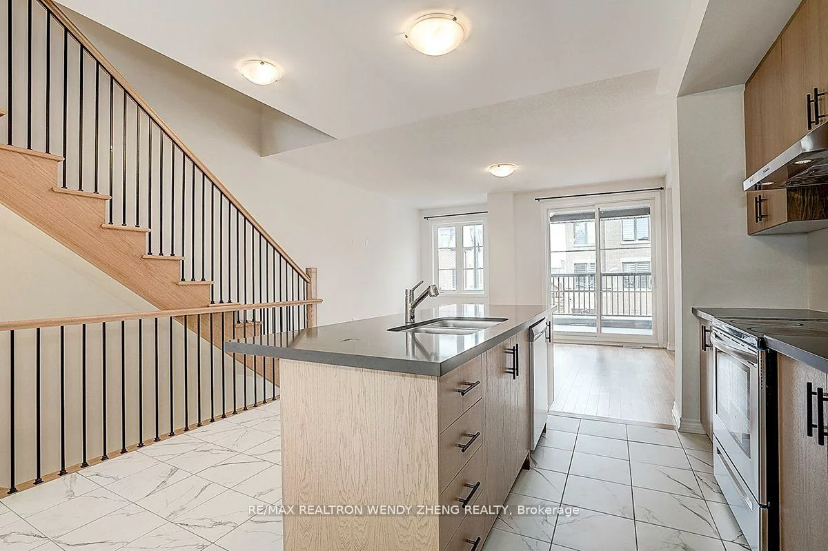 34, Vestry, Goreway Drive Corridor, Brampton