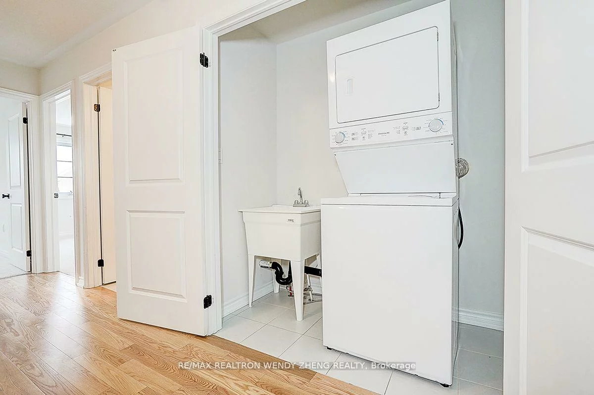 34, Vestry, Goreway Drive Corridor, Brampton