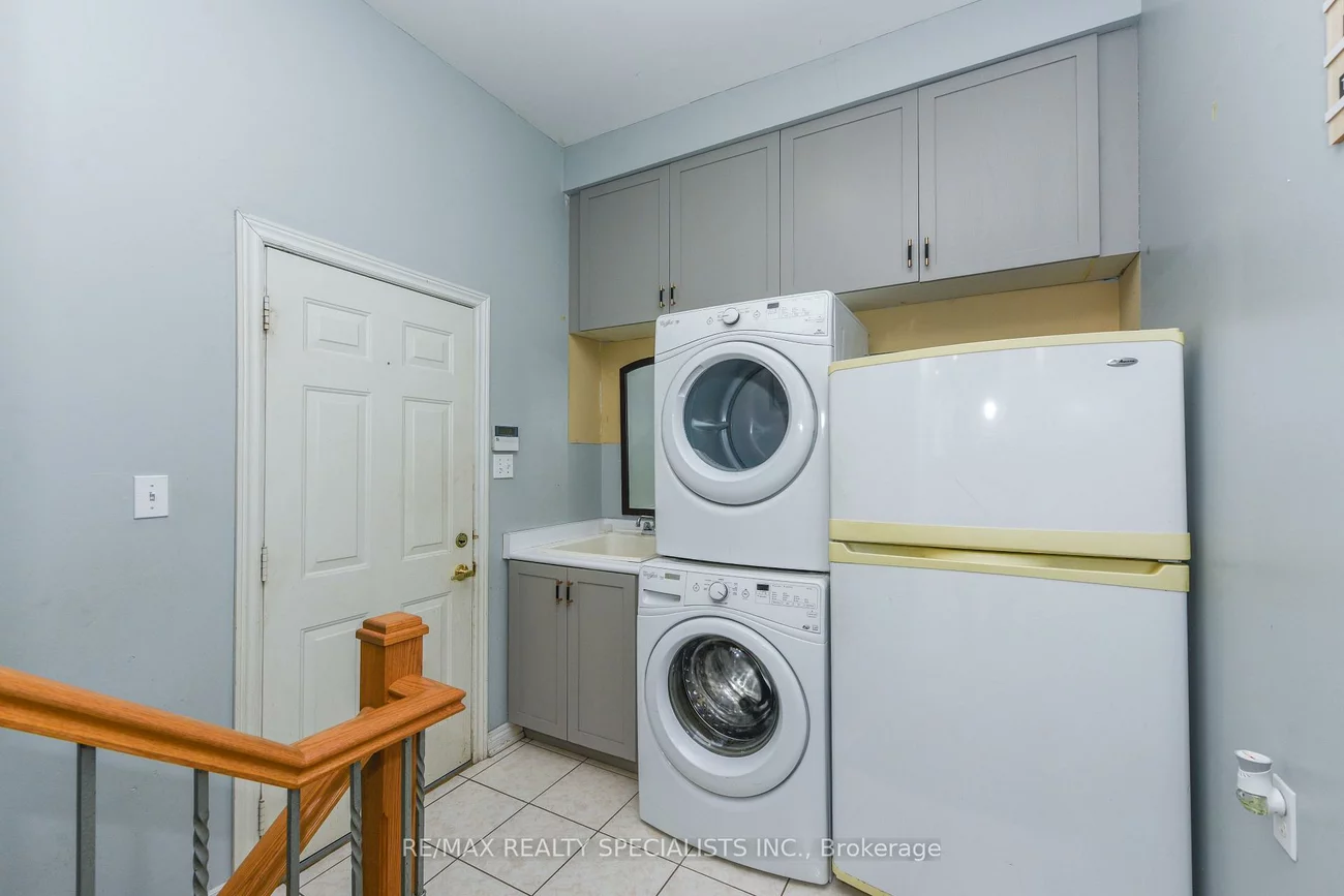 41, Madronna, Fletcher's Meadow, Brampton