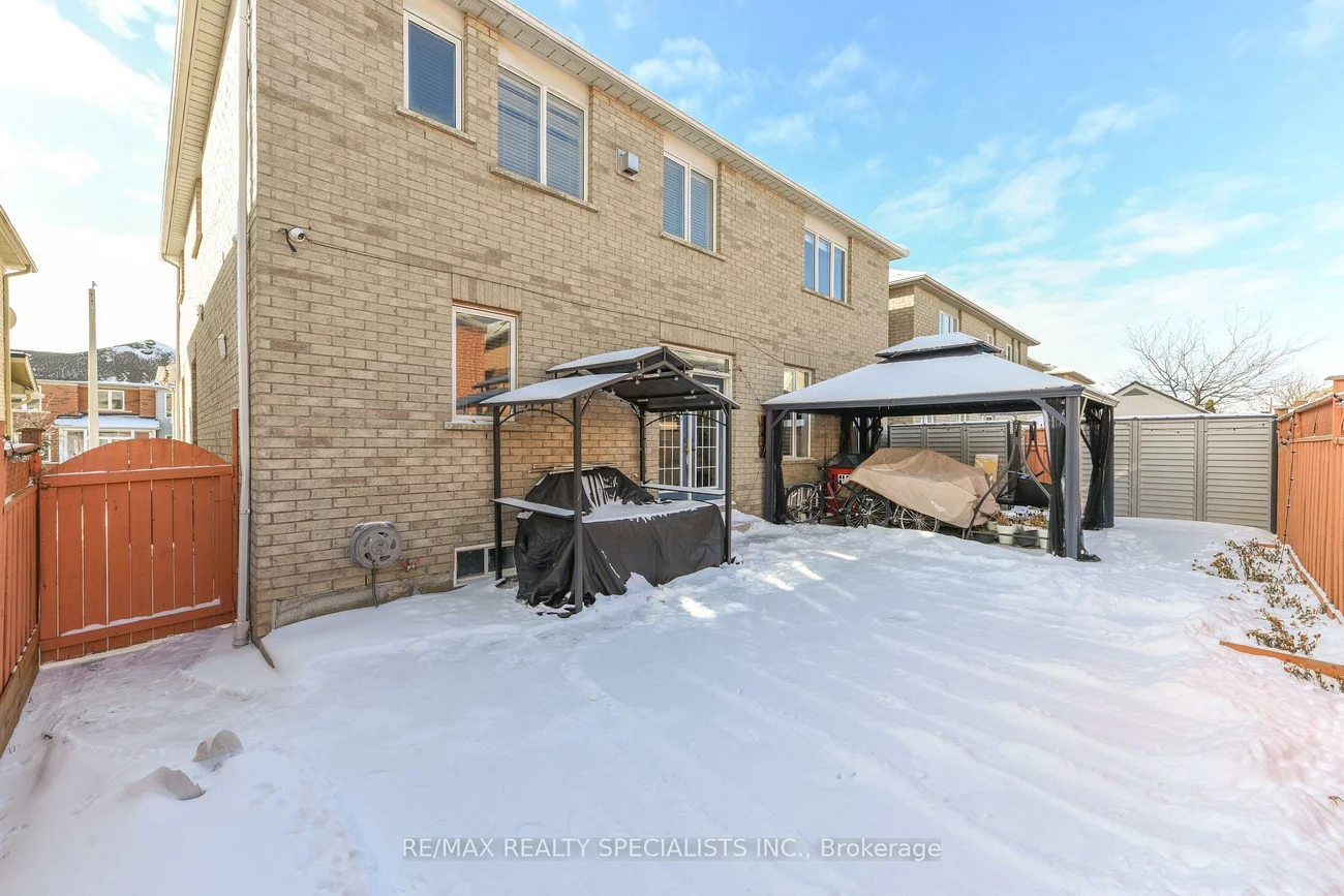 41, Madronna, Fletcher's Meadow, Brampton