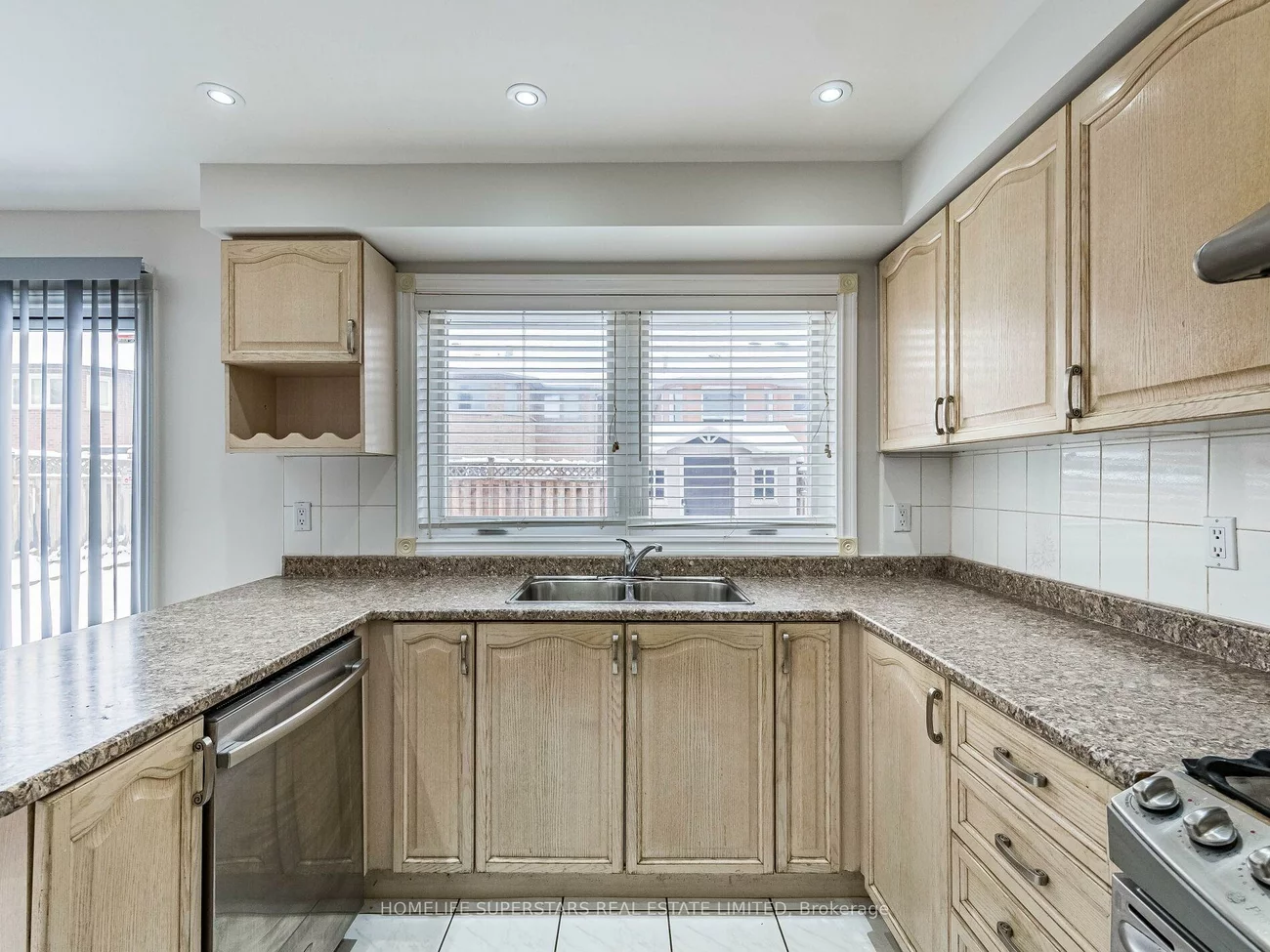 54, Hollybush, Sandringham-Wellington, Brampton