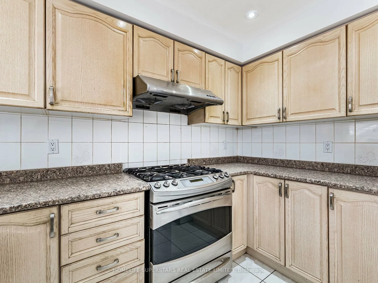 54, Hollybush, Sandringham-Wellington, Brampton