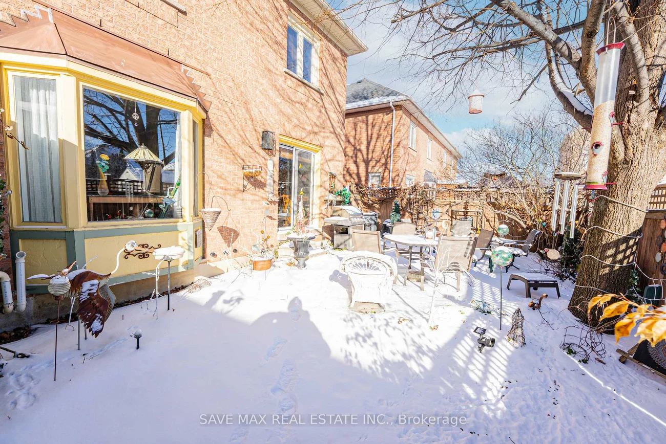 13, Pressed Brick, Brampton North, Brampton