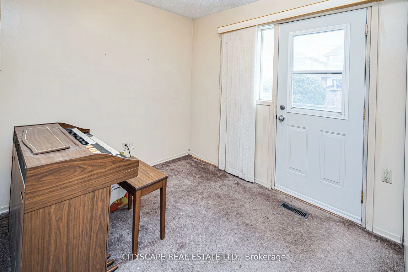 66, Vodden, Brampton West, Brampton