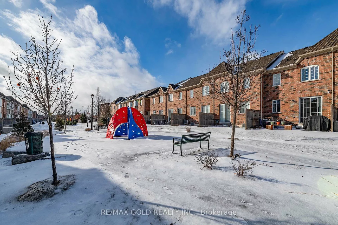 84, Honeyview, Bram East, Brampton