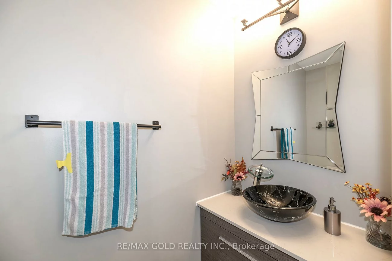 84, Honeyview, Bram East, Brampton