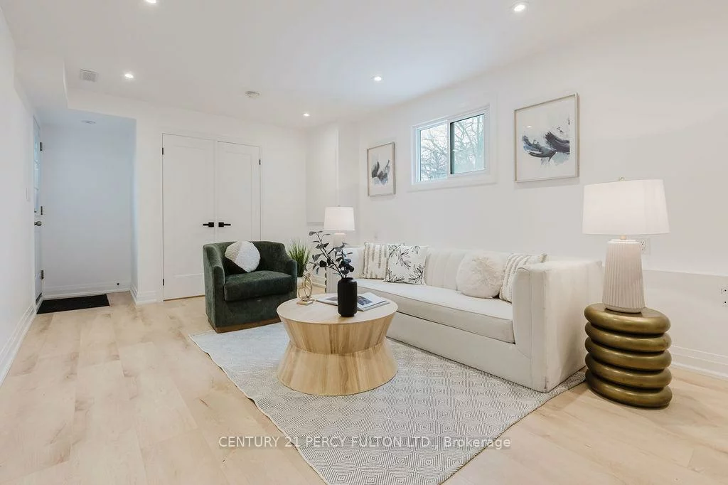 11, Bay Crest, Heart Lake East, Brampton