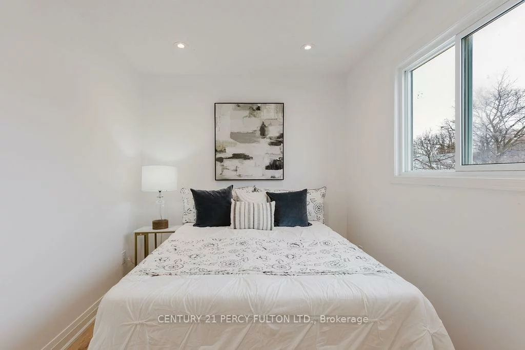 11, Bay Crest, Heart Lake East, Brampton