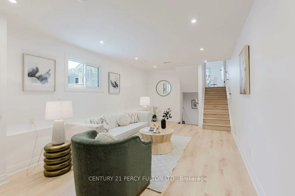 11, Bay Crest, Heart Lake East, Brampton