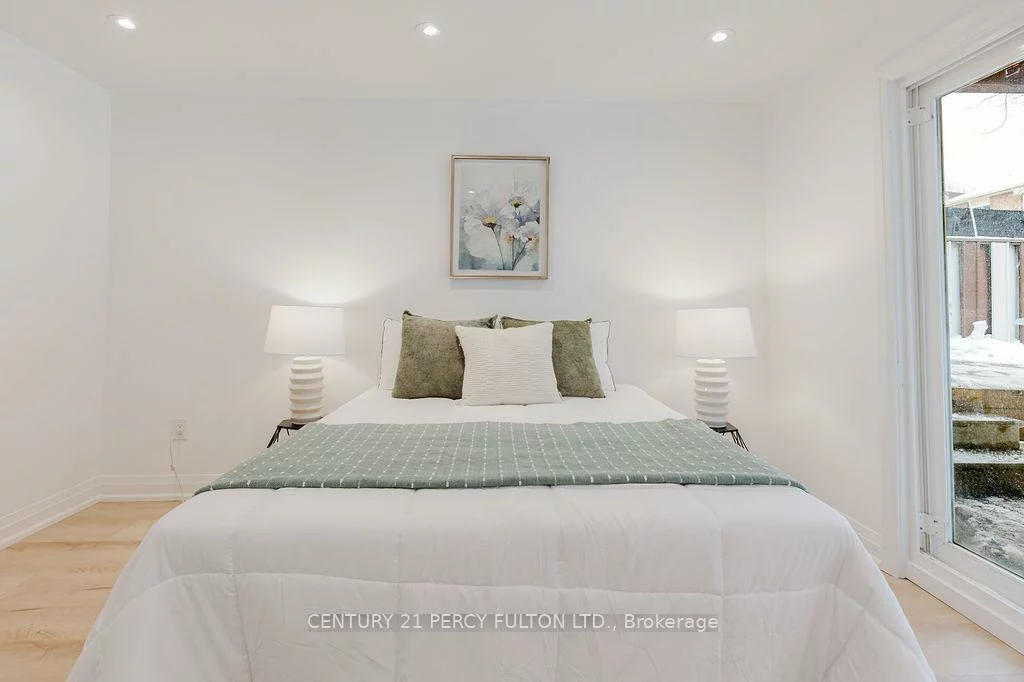 11, Bay Crest, Heart Lake East, Brampton