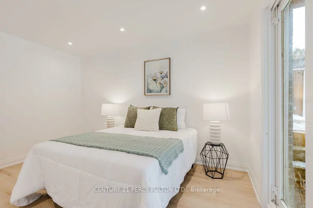 11, Bay Crest, Heart Lake East, Brampton