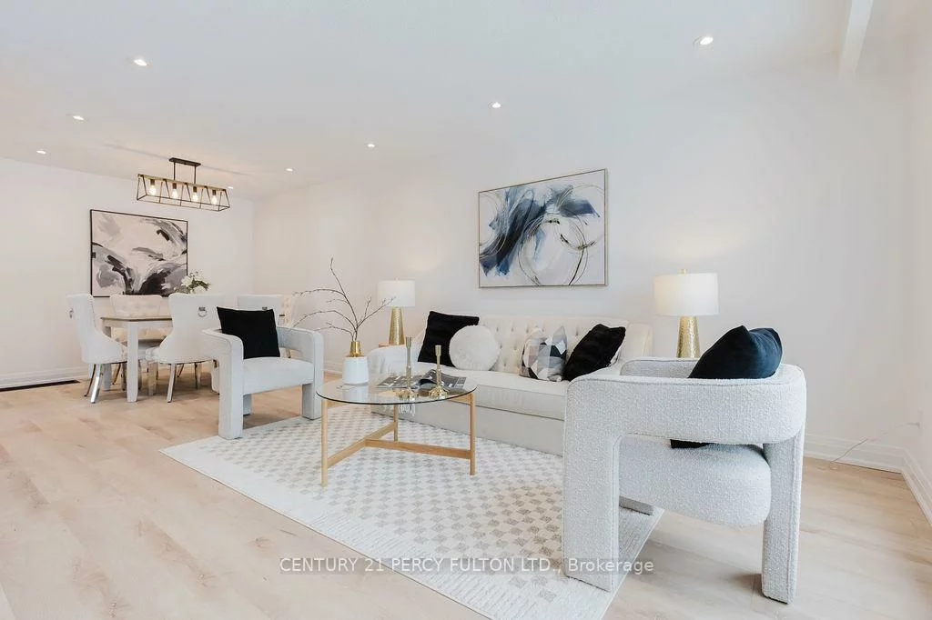 11, Bay Crest, Heart Lake East, Brampton