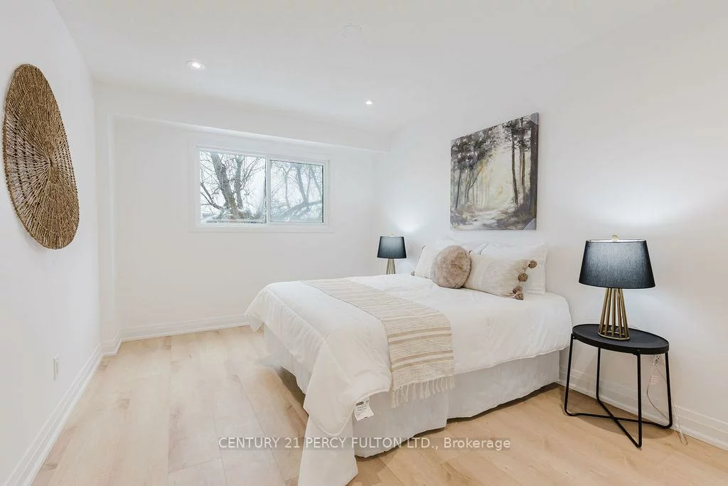 11, Bay Crest, Heart Lake East, Brampton