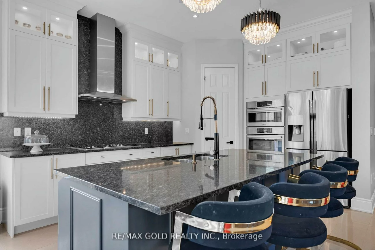 34, Rhapsody, Vales of Castlemore, Brampton