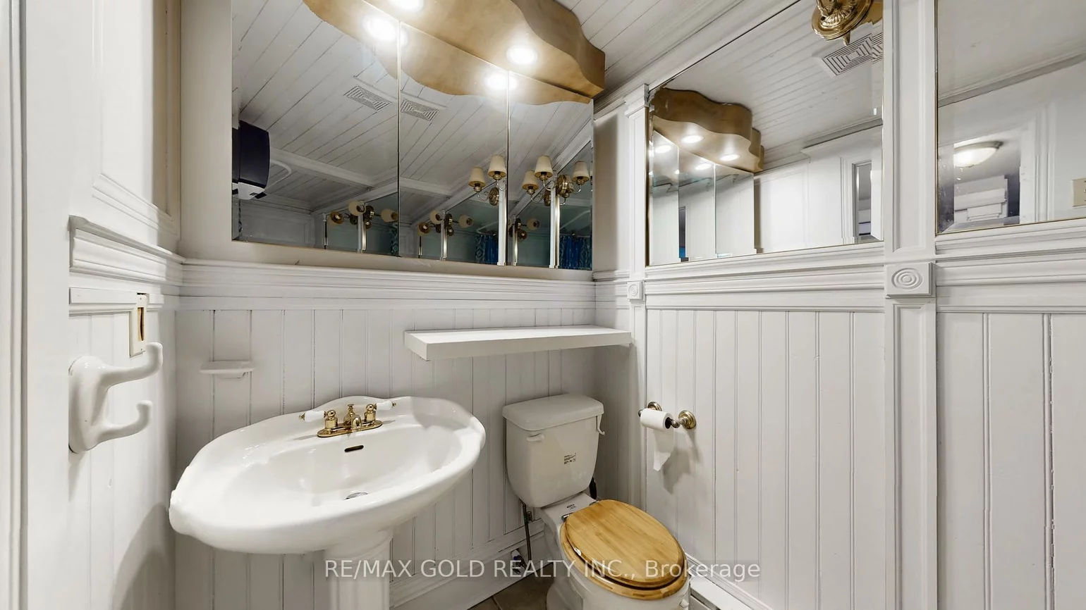 3, Hemlark, Central Park, Brampton