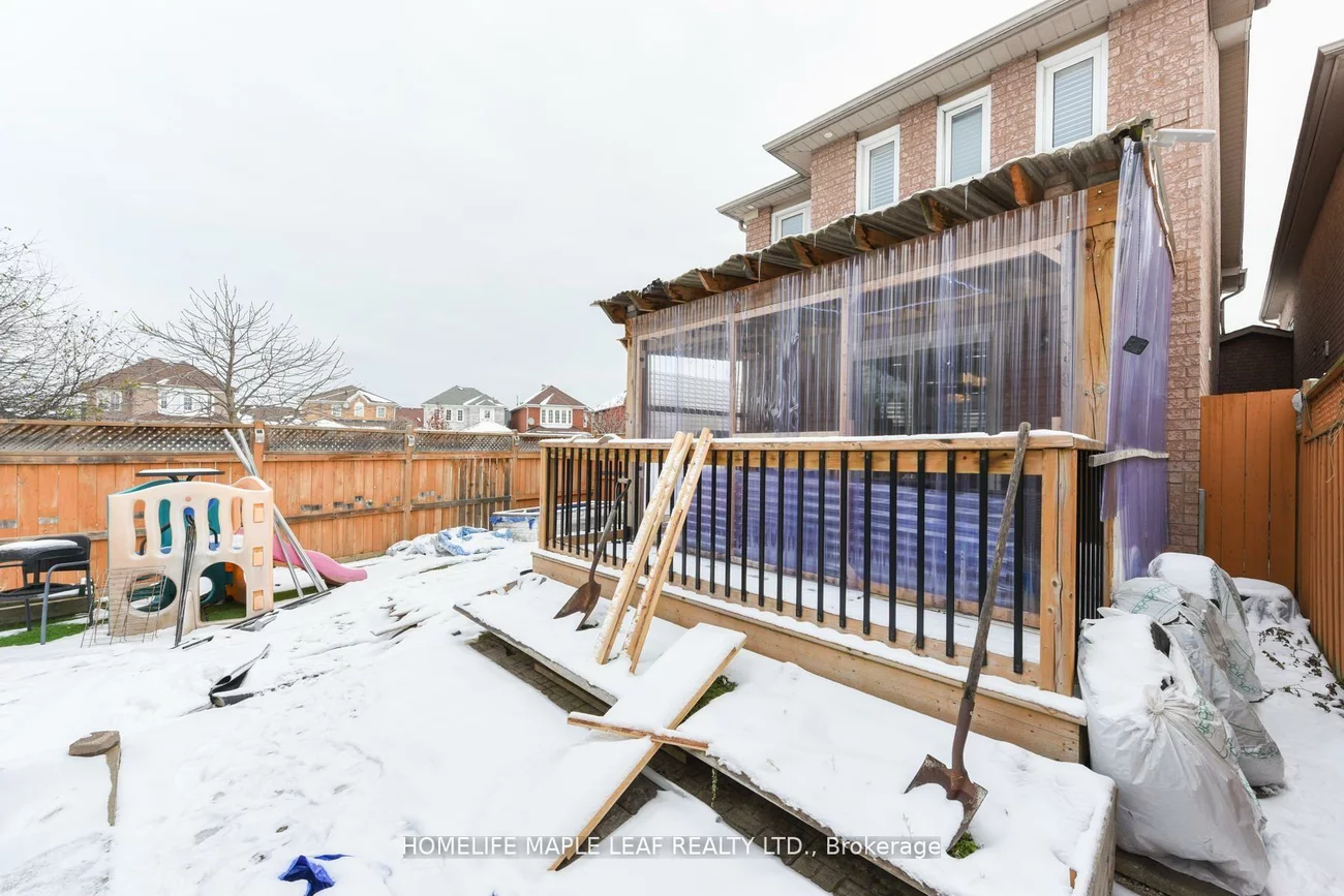 100, Alaskan Summit, Sandringham-Wellington, Brampton