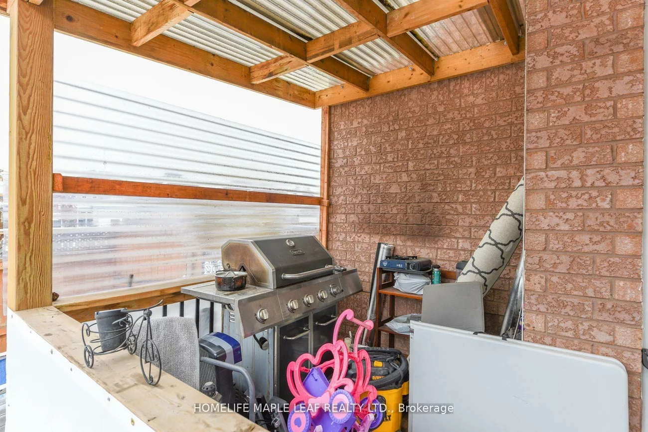 100, Alaskan Summit, Sandringham-Wellington, Brampton