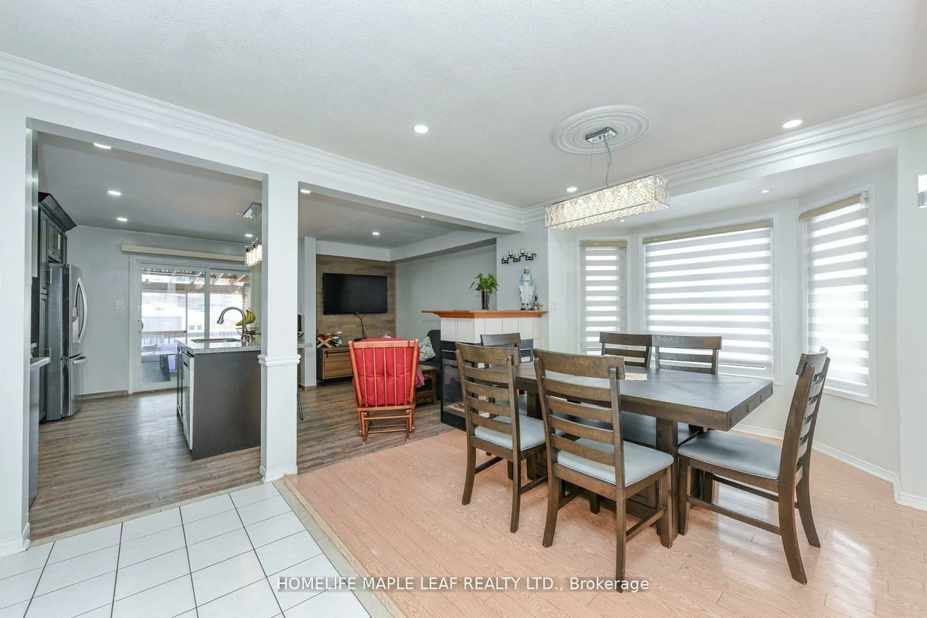 100, Alaskan Summit, Sandringham-Wellington, Brampton