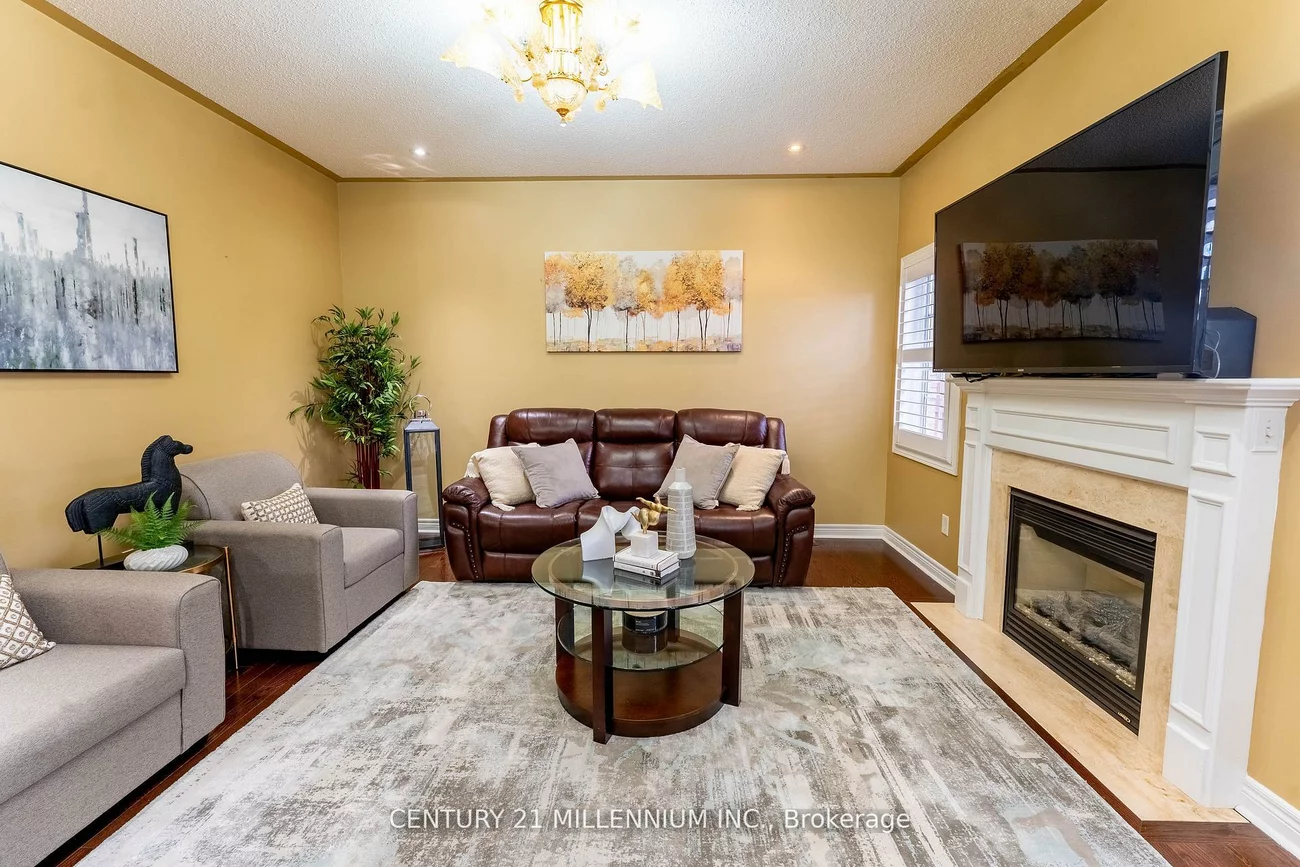 64, Executive, Sandringham-Wellington, Brampton