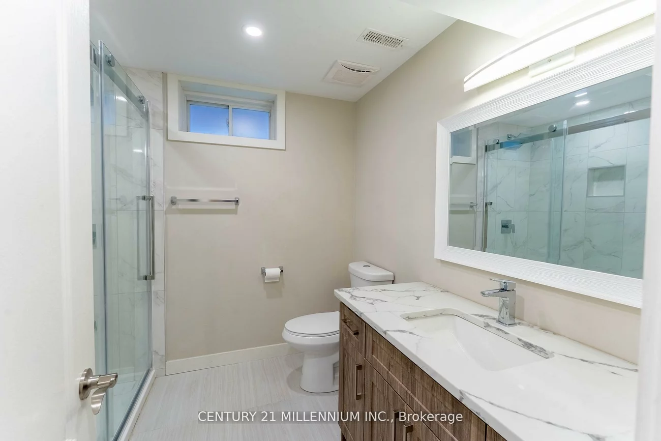 64, Executive, Sandringham-Wellington, Brampton