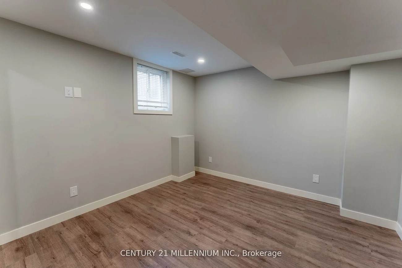 64, Executive, Sandringham-Wellington, Brampton