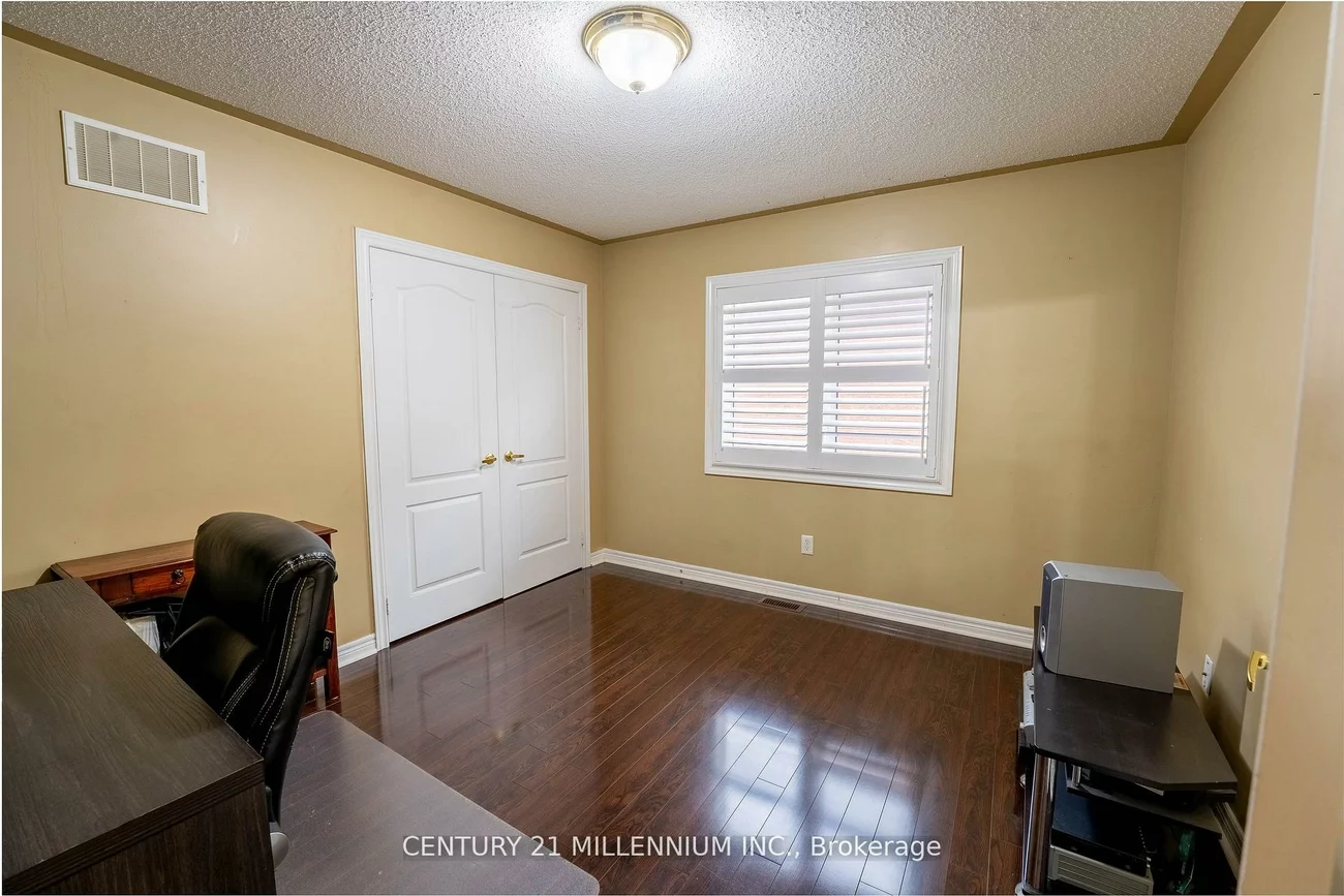 64, Executive, Sandringham-Wellington, Brampton
