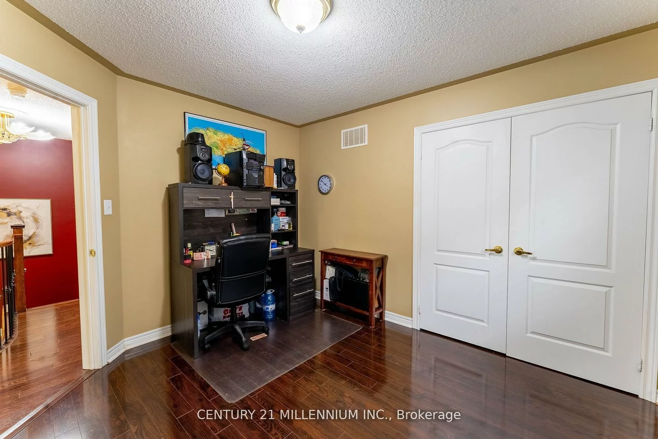 64, Executive, Sandringham-Wellington, Brampton