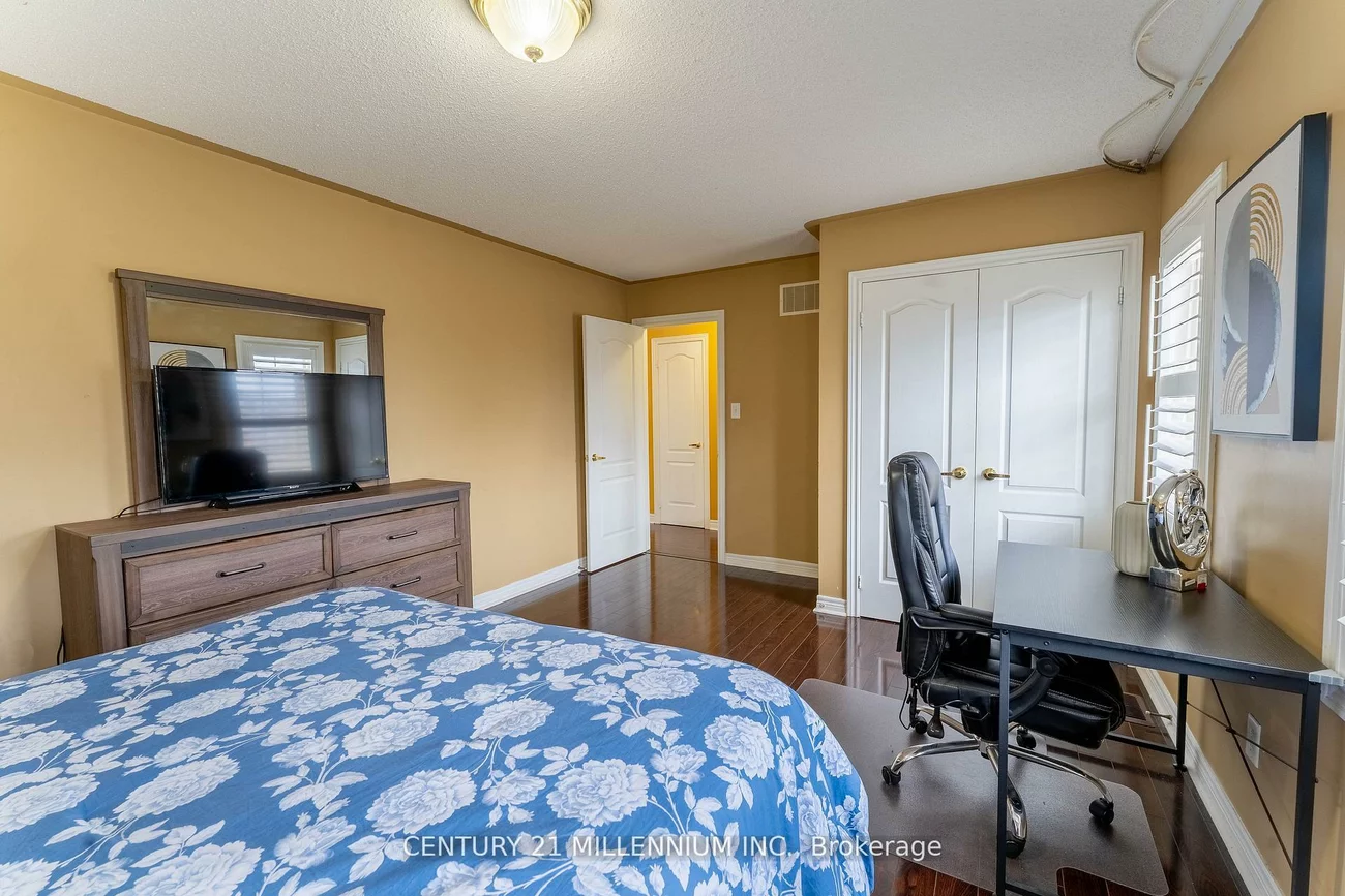 64, Executive, Sandringham-Wellington, Brampton