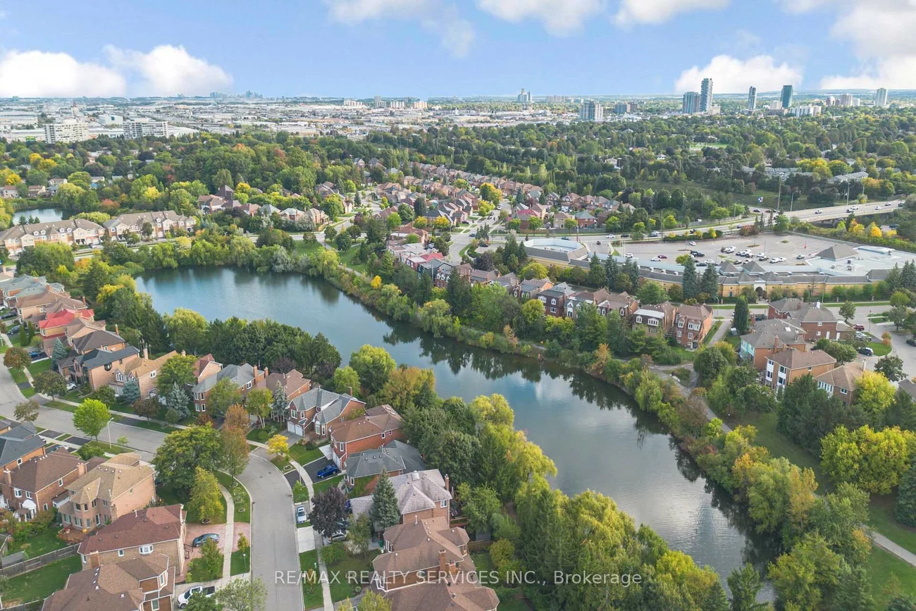 74, Leeward, Westgate, Brampton