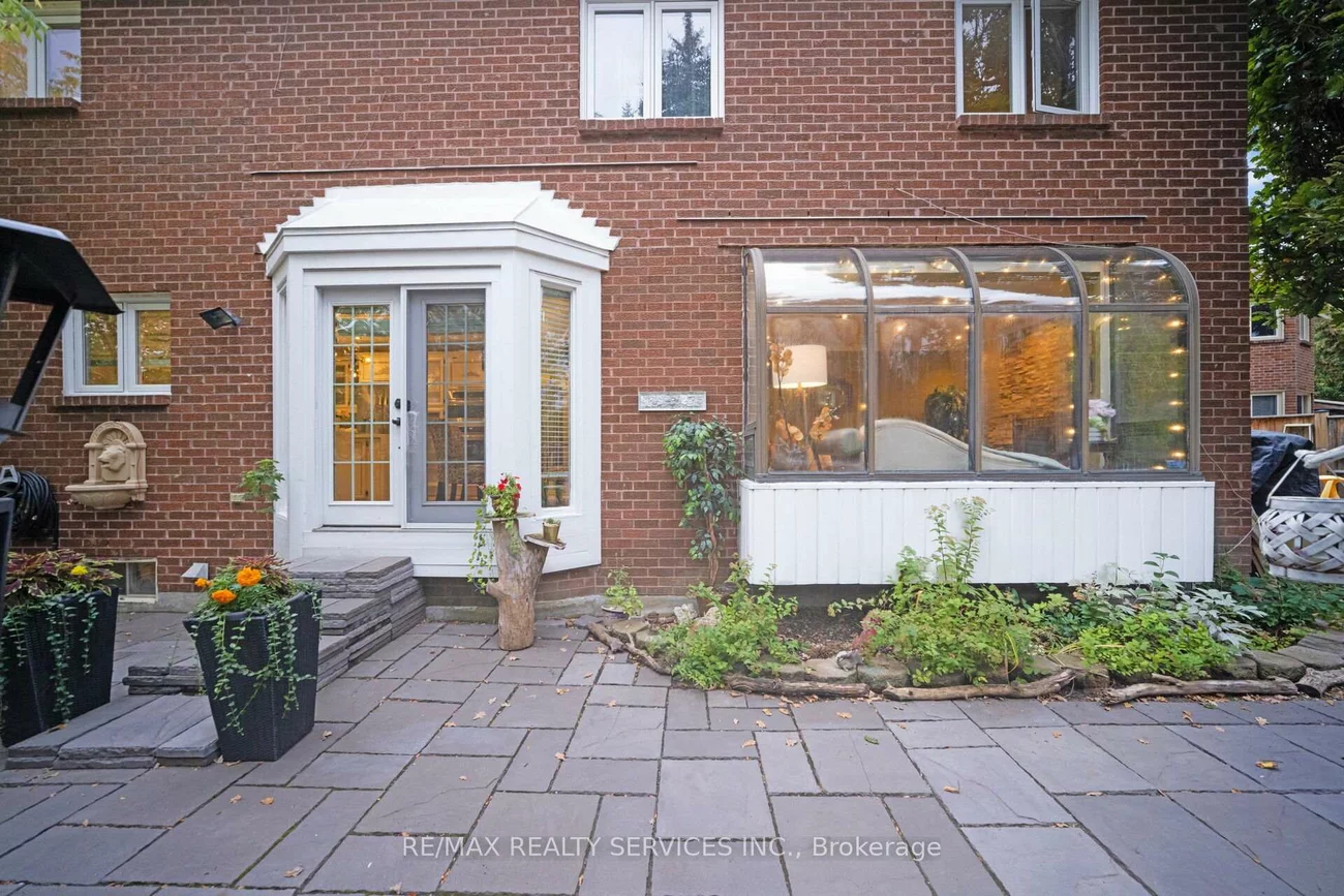 74, Leeward, Westgate, Brampton