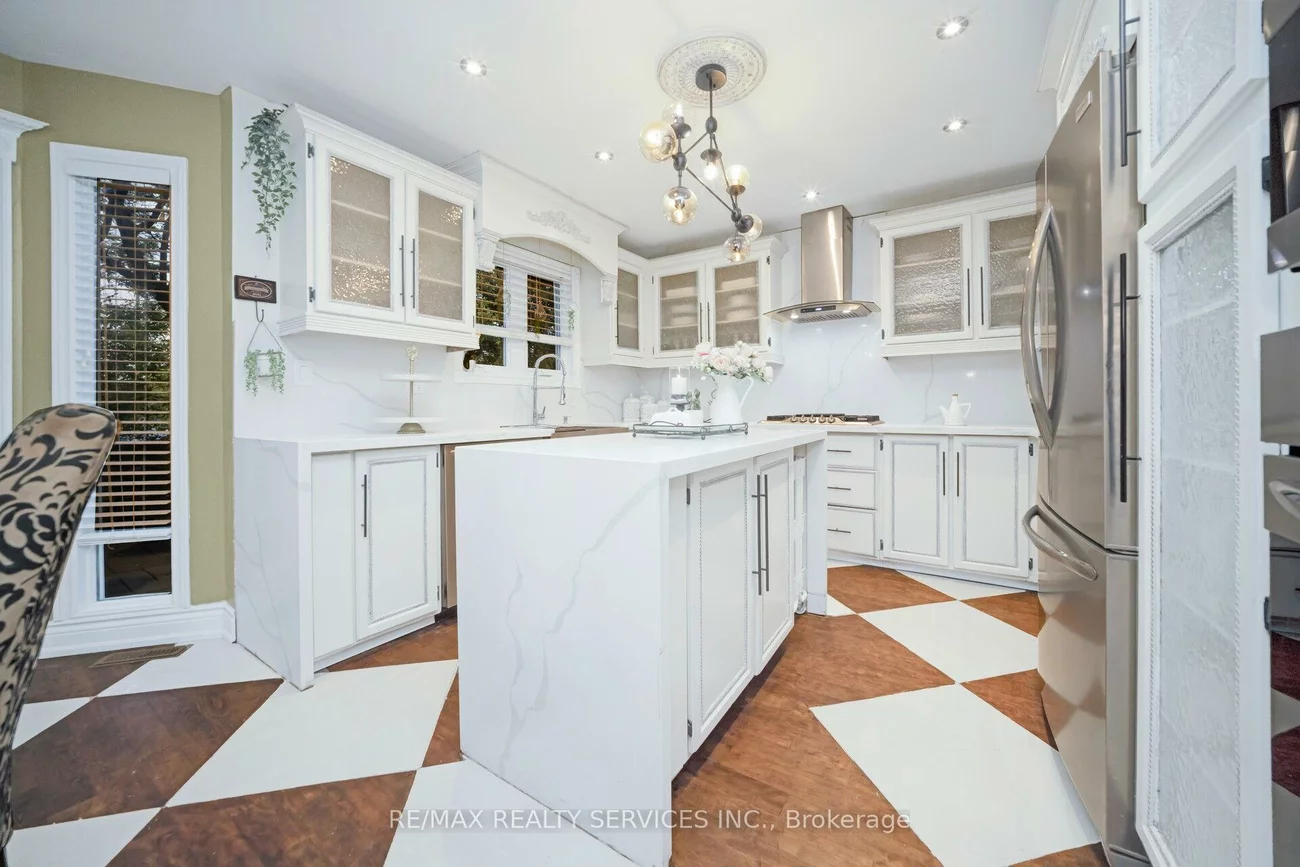 74, Leeward, Westgate, Brampton