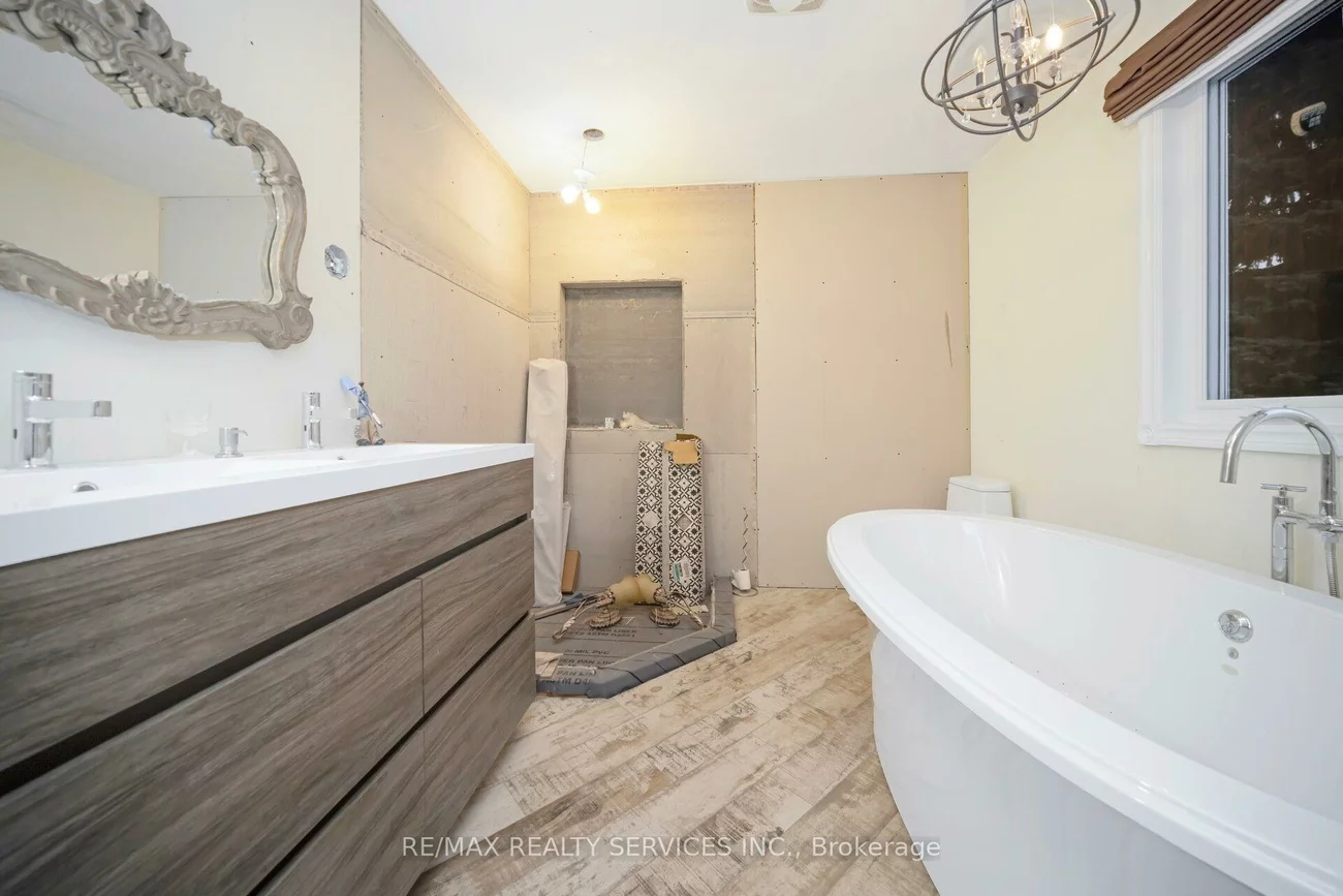 74, Leeward, Westgate, Brampton