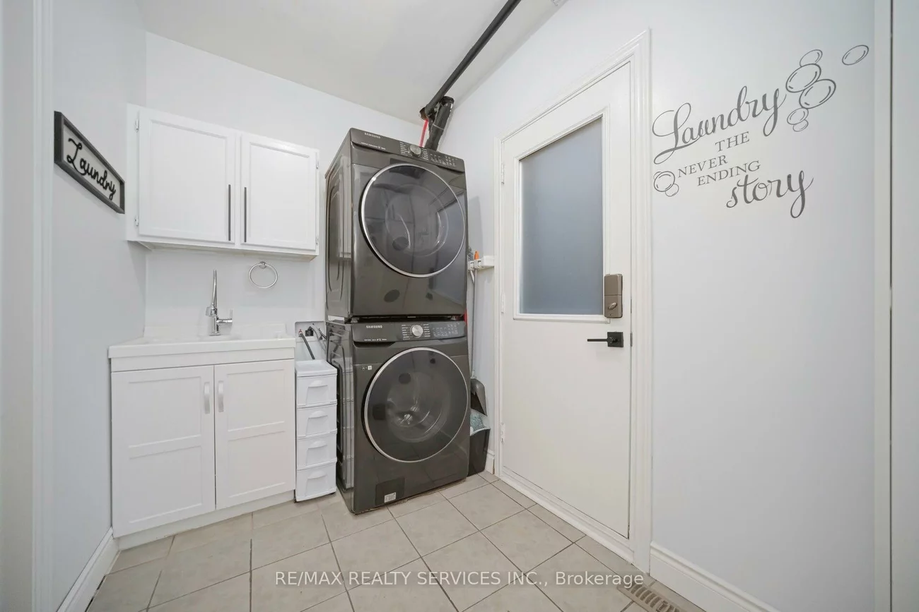 74, Leeward, Westgate, Brampton