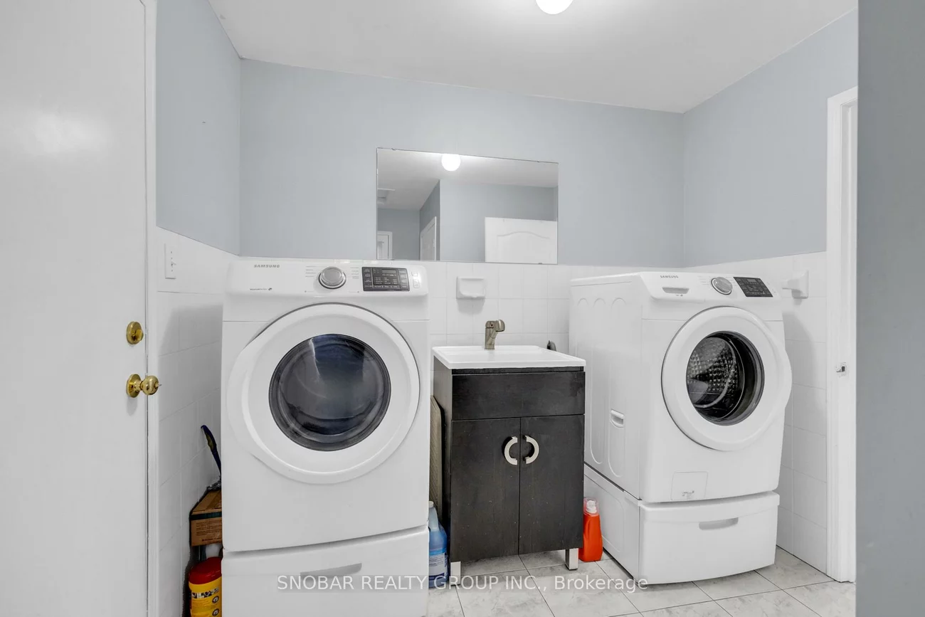 50, Ravenscroft, Snelgrove, Brampton