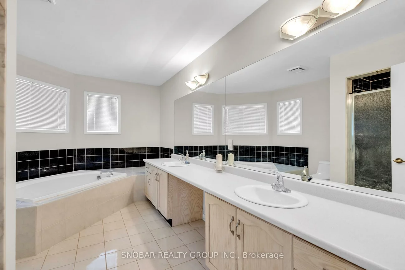 50, Ravenscroft, Snelgrove, Brampton