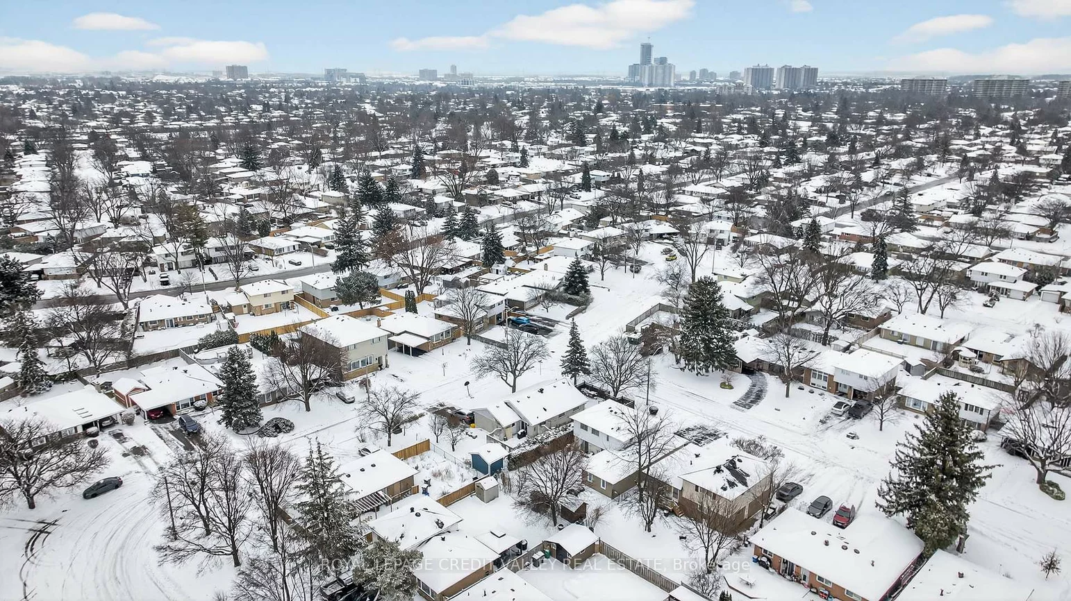 43, Benton, Brampton East, Brampton