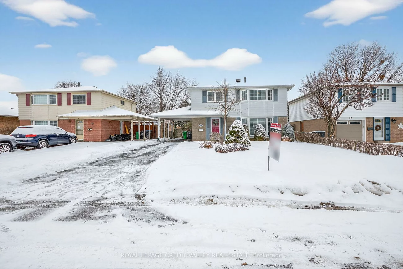 43, Benton, Brampton East, Brampton