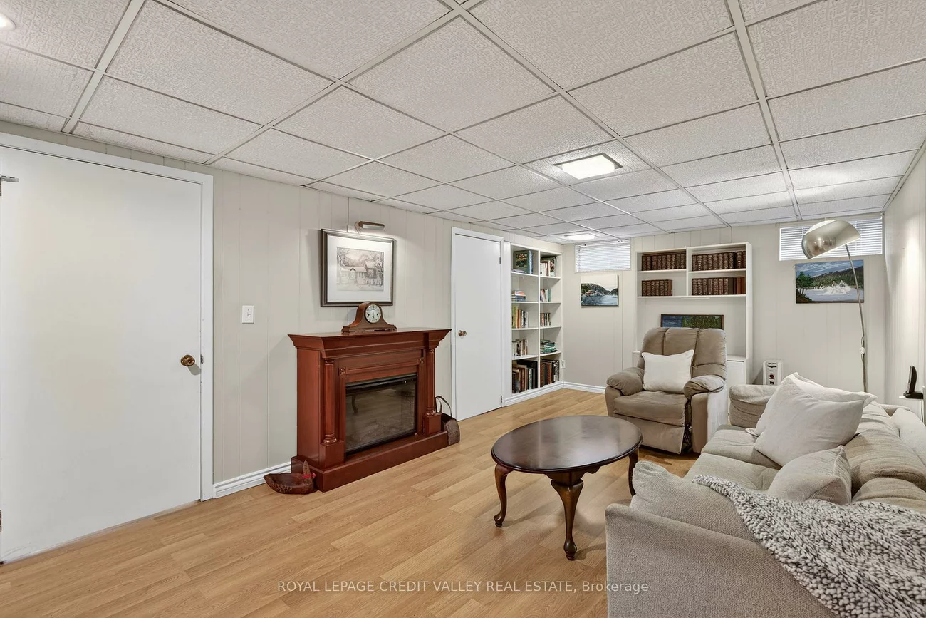 43, Benton, Brampton East, Brampton